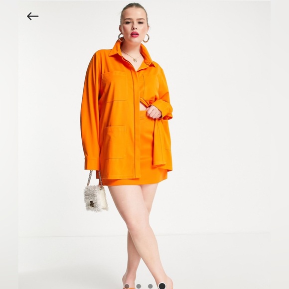 Plus Size Extro & Vert Oversized Utility Button Down - Picture 2 of 3
